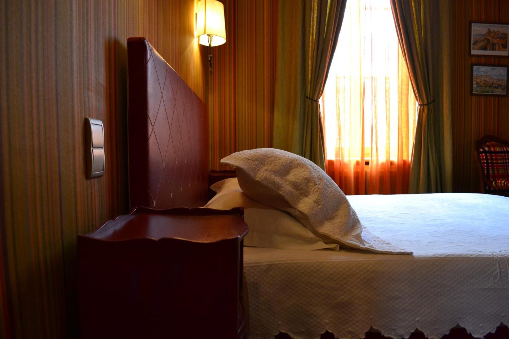 Demeure Saint Louis Historic Manor, City 700M, Parking,A C,Clim,Wifi, Heated Pool, City View Carcassonne Exteriér fotografie